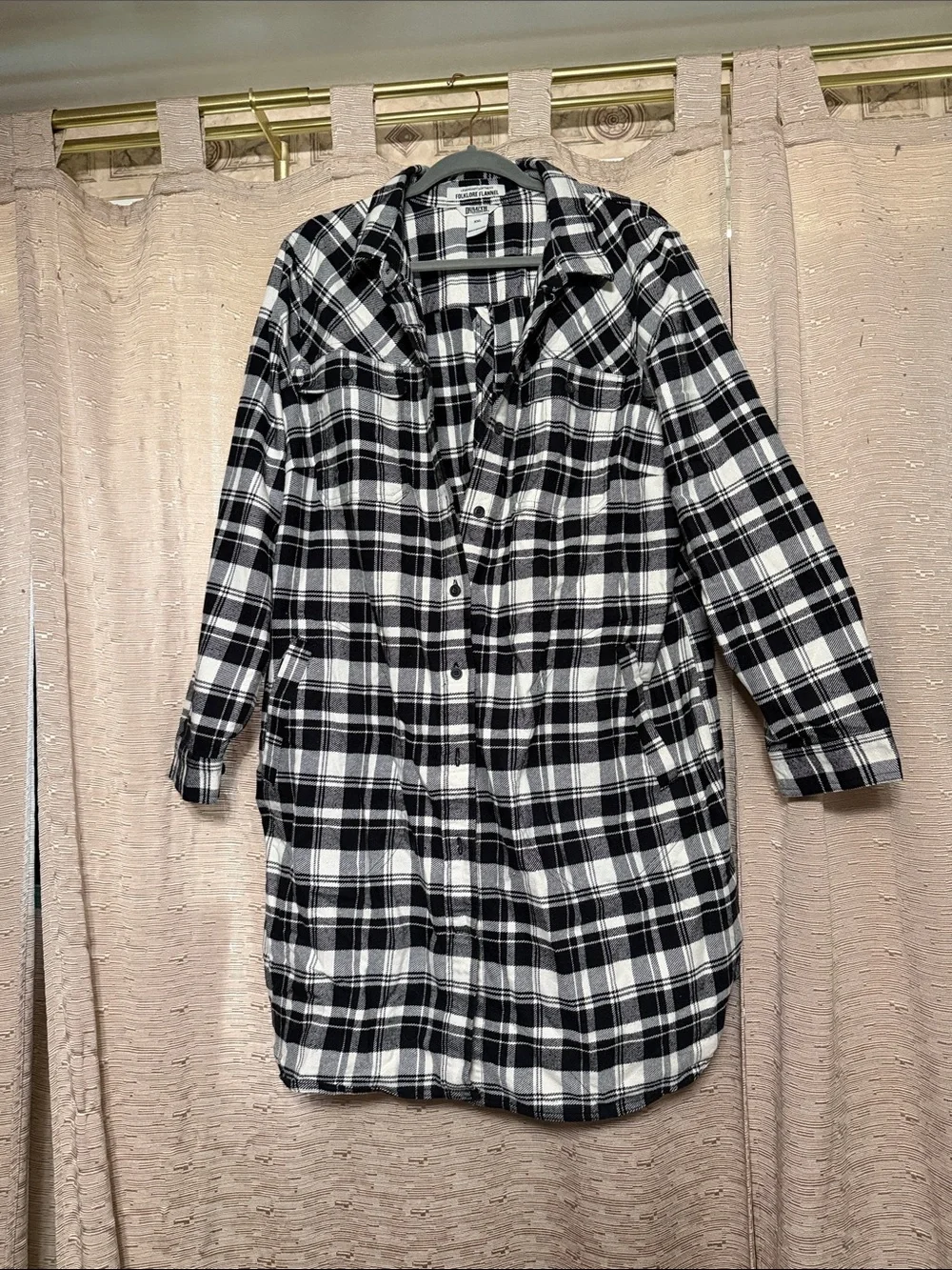 Duluth Trading Co Black and White Plaid Long Shacket